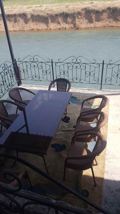 Продается дача на кибрае(мичурин)около  большой  реки