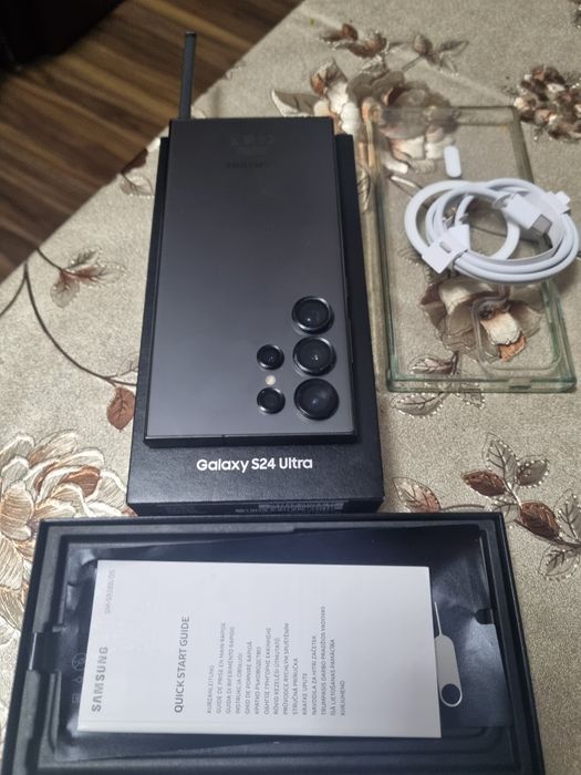 Samsung Galaxy S24 Ultra 256gb/Negru ca și nou