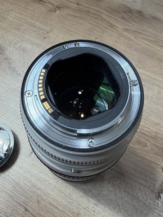 Canon EF 70-200 f/2.8 L IS USM