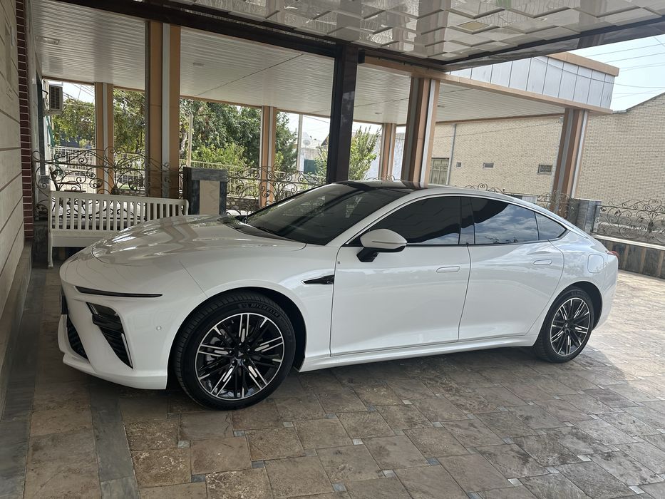 Продаётся NETA S гибрид