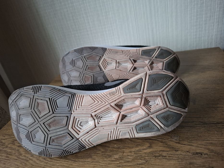 Nike Zoom маратонки 43 номер.
