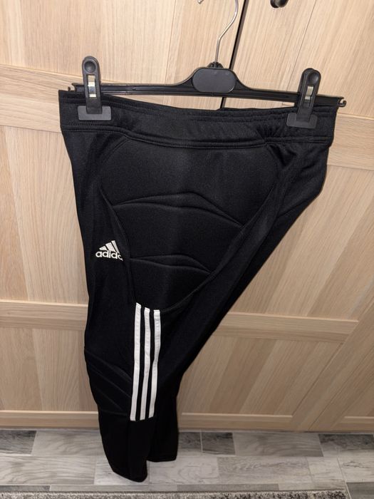 Pantaloni portar ADIDAS masura S