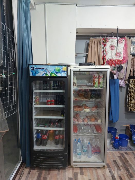 2 ta hanadelnik sotiladi