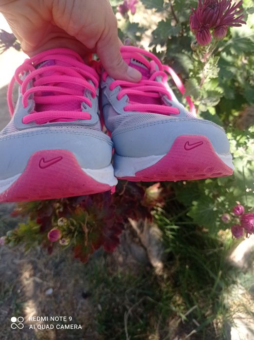 Розови маратонки Nike