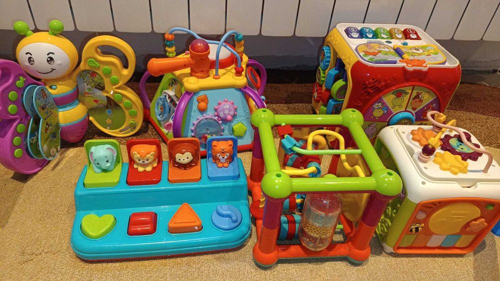 Vand lot jucarii bebe