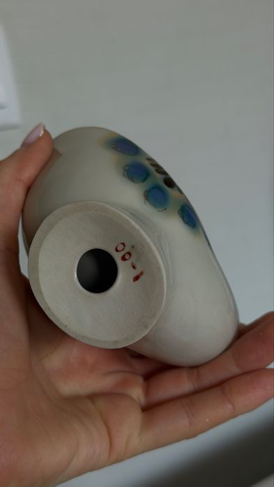 Фарфоровая фигурка голубя