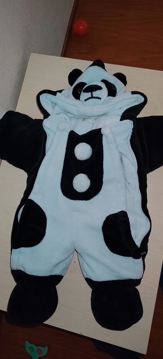 Продам зимний комбенизон панда