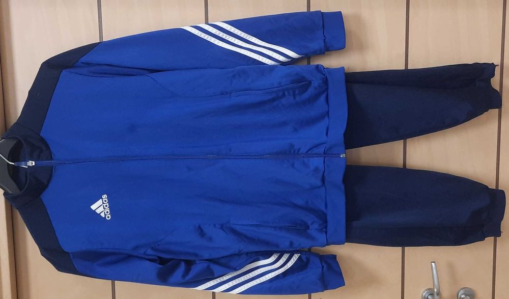 Adidas-Много Запазен