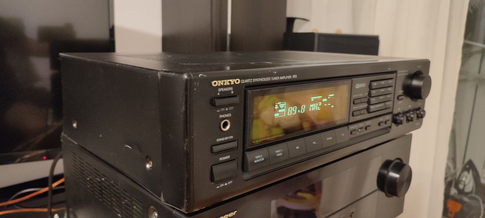 Sony STR AV270 X sau Onkyo TX 8210R