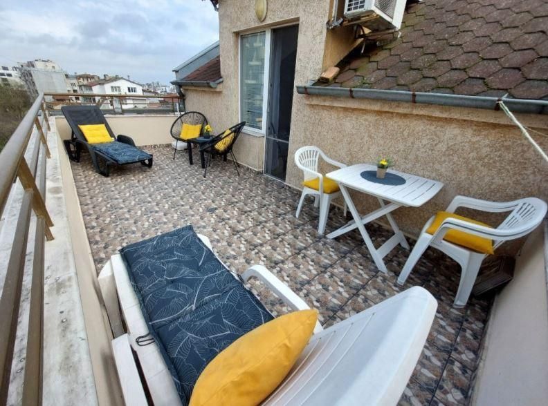 Дава се под наем Двустаен апартамент в Варна, Гръцка махала - 60 кв.м за 550 € - Снимка #3