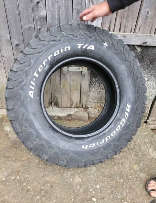 Set 4 anvelope 285/70 r17 BFGoodrich All-Terrain T/A – stare bună