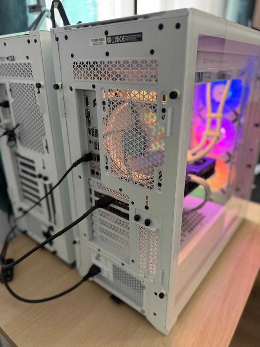 PC Gaming Ultra 7 265K RTX5070 12GB Asus Prime Z890 48GB RAM DDR5 6000MHz Sursa Corsair RM850e Carcasa Corsair 5000D 2TB SSD GM7000