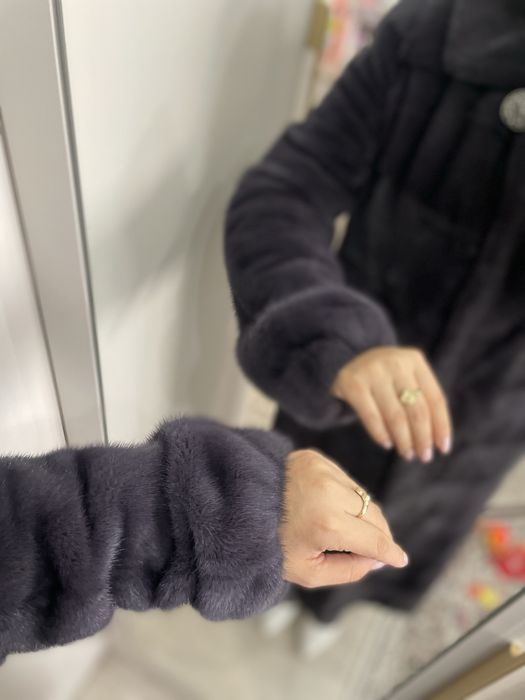 Продается шуба норковая