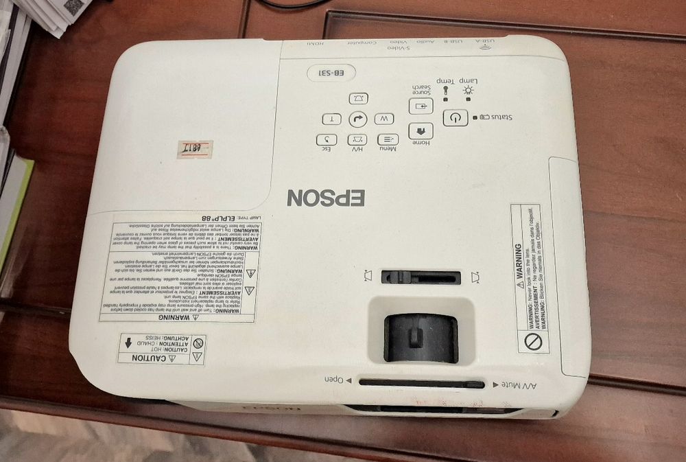 Продам проекторы Epson