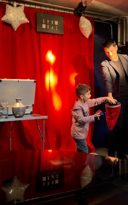 Magician petreceri copii 350 de lei