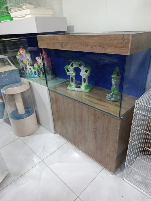 Аквариум с тумбой новый заватской для ростеня