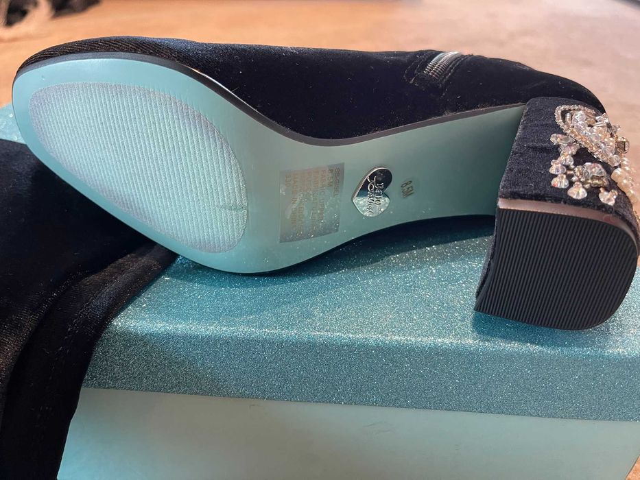 Cizme Betsey Johnson