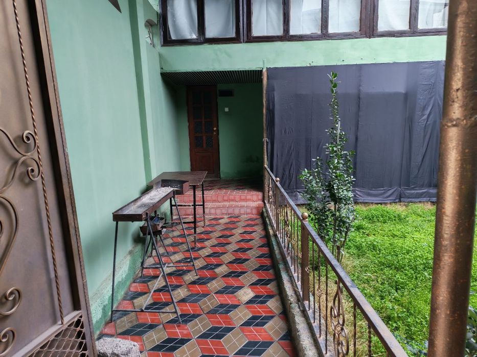 Срочно ховли сотаман 1,5 соток 2 хона Бектемир тумани