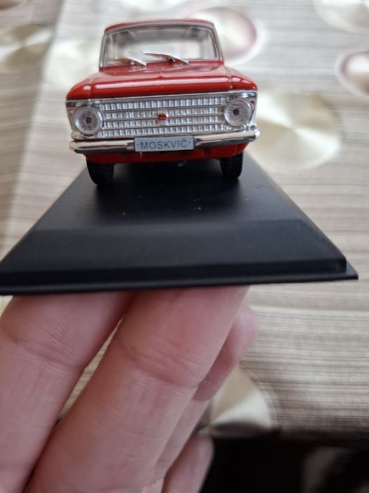 Москвич метална количка