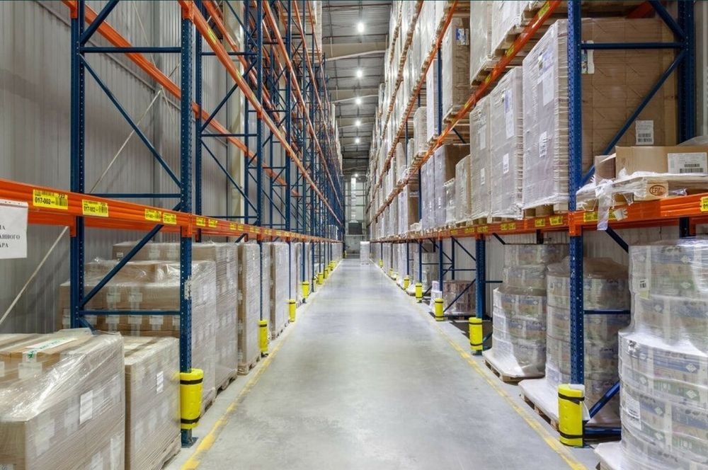 Rafturi metalice industriale reglabile 
Avem orice dimensiuni livram i