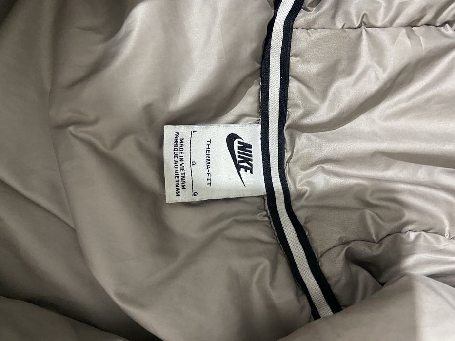 Продам куртку Nike (еврозима)