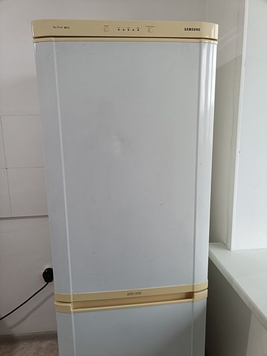 Холодильник Самсунг