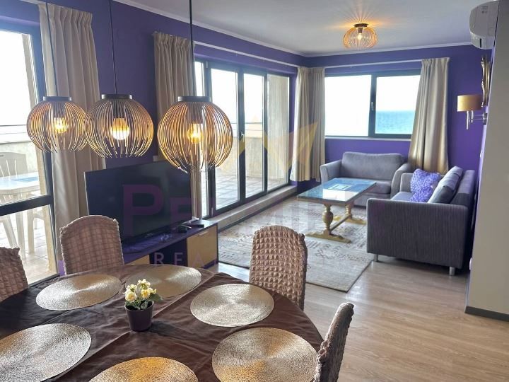 Продава се Многостаен апартамент в Бяла - 186 кв.м за 529 €/кв.м - Снимка #1