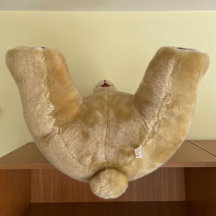 Плюшен мечок (играчка, мече) - бежов с кафяво и синя панделка