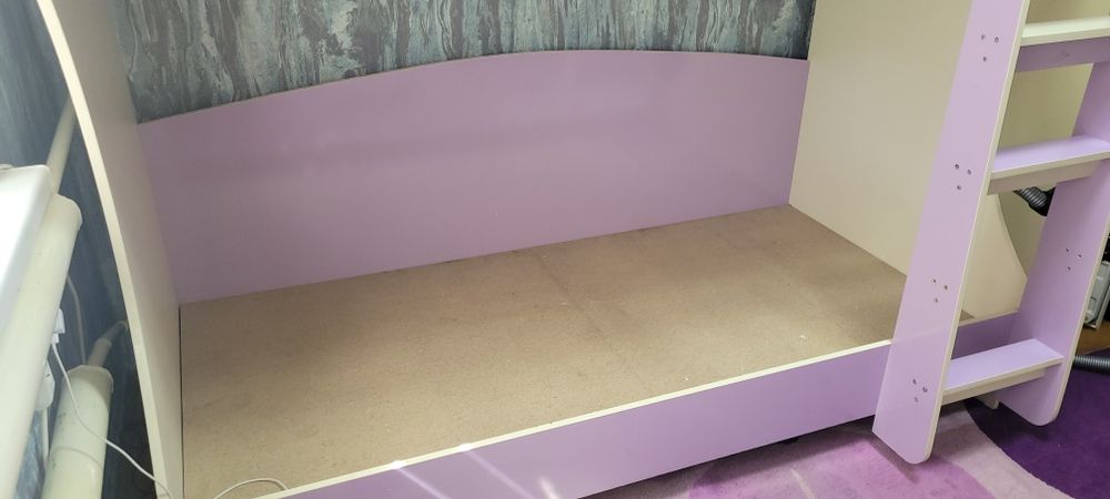 Двухярусная кровать