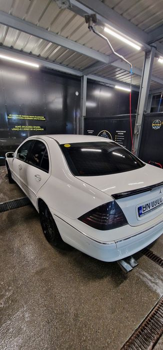 MERCEDES-BENZ C-Class 0 — imagine 4