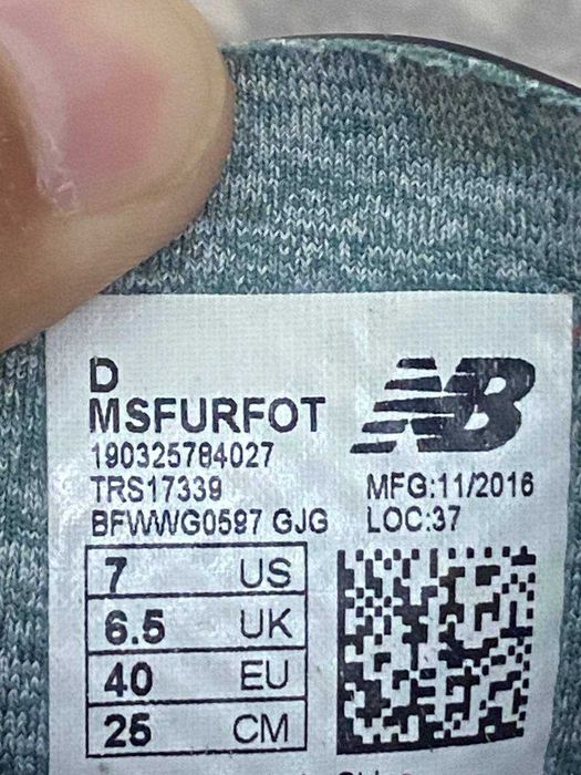 Бутцы оригинал  продаю