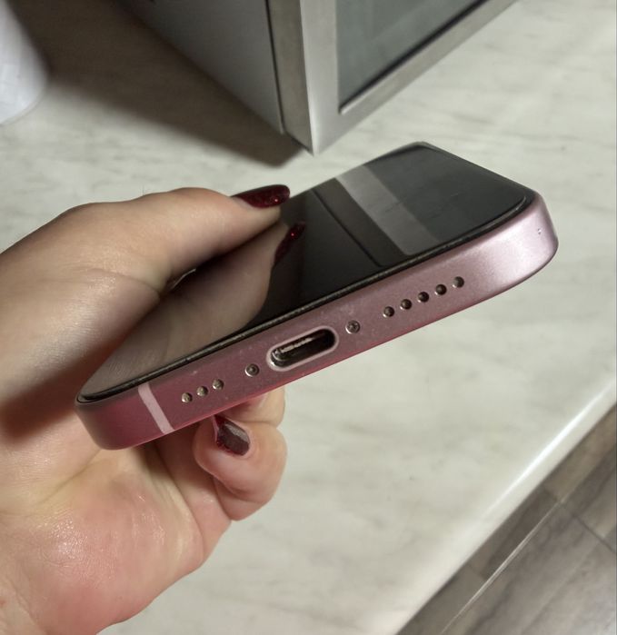 Vand iphone 15 128GB