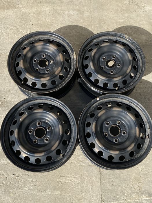 R16 диск покрышкамен комплект