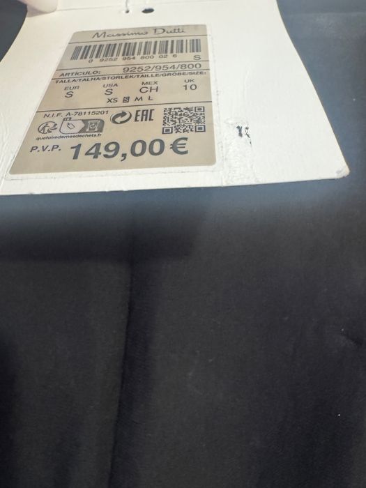Rochie de gală lungă neagră din voal șliț în față Massimo Dutti Studio