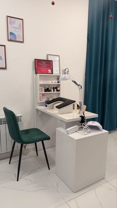 Сдается маникюрное место