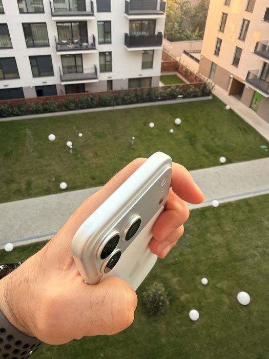 Apple iPhone 17 Pro Max 256GB in stare absolut IMPECABILA!!! Vine cu pachet complet, factura eMag 07.01.2026, garantie, 98% baterie. Telefon personal!