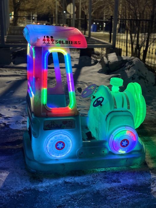 Продам электромобиль аттракцион