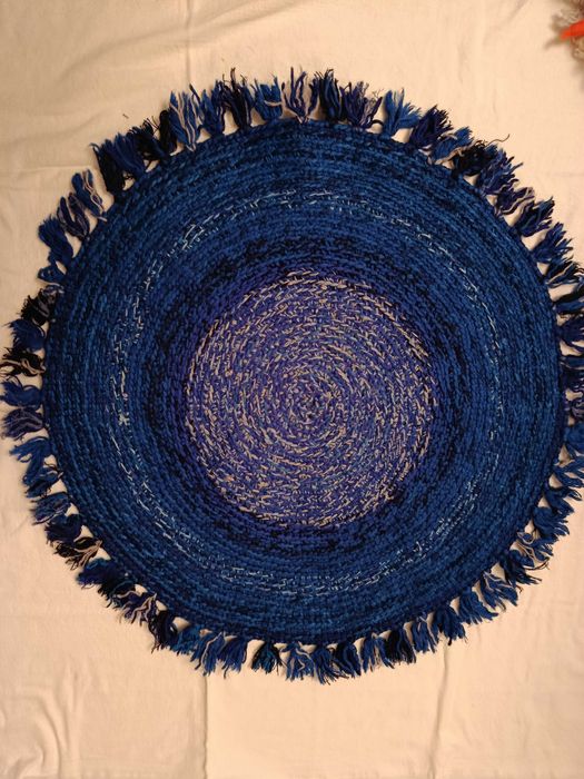 Продам коврики, связанные крючком