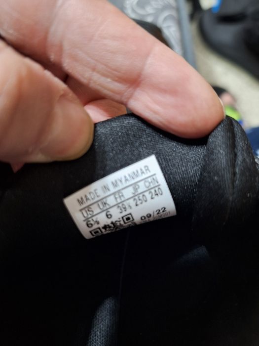 Adidas barbati marimea 39,5