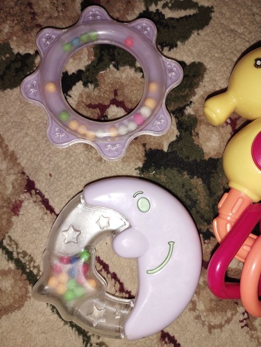 Погремушки фирменные в отличном состоянии