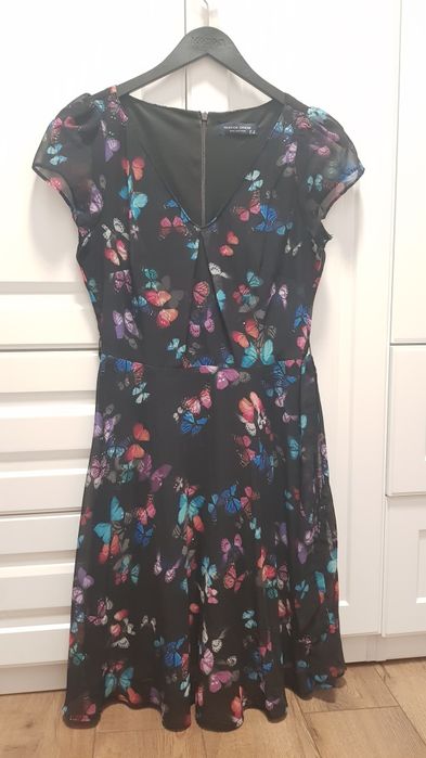 Rochie neagră cu fluturi,mărimea 36