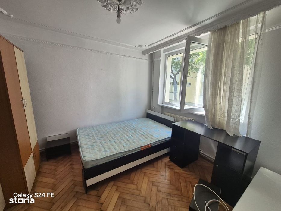 Apartament 3 camere, zona 1 Decembrie 1918