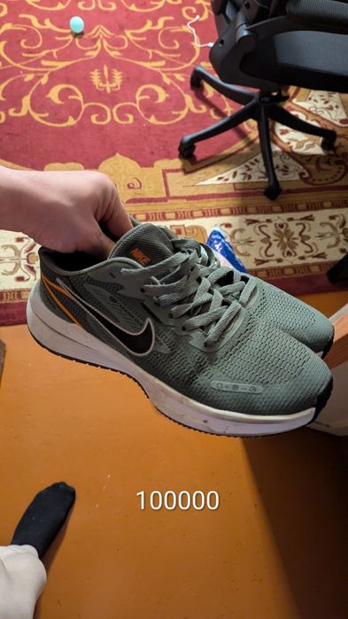 Продам кросовки размеры 43-44