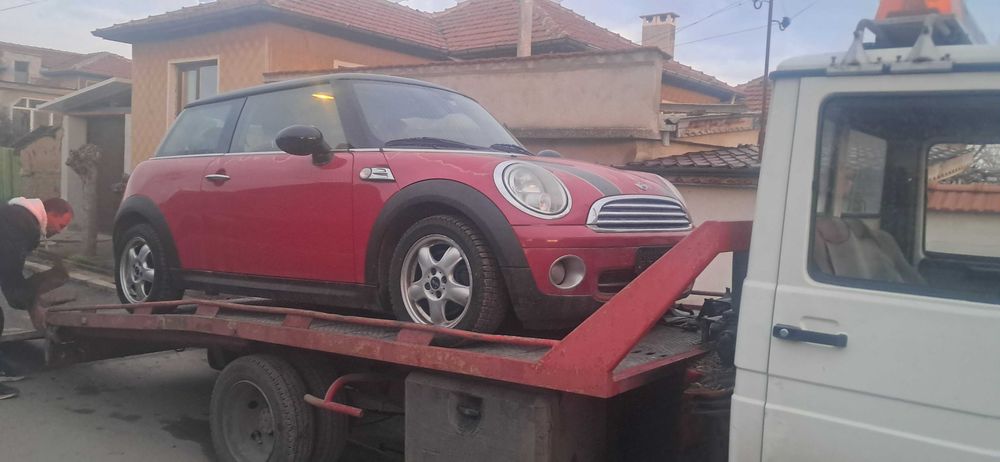 Мини купър 1.6 бензин 122к.с. автомат 2008г. на части