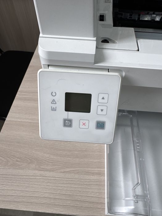 Принтер HP в хорошем состояние