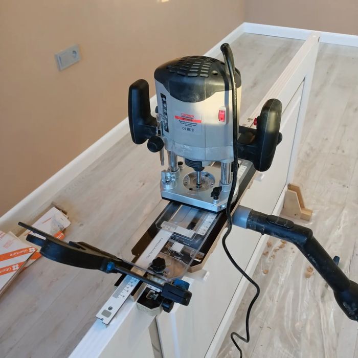 Установка межкомнатной двери