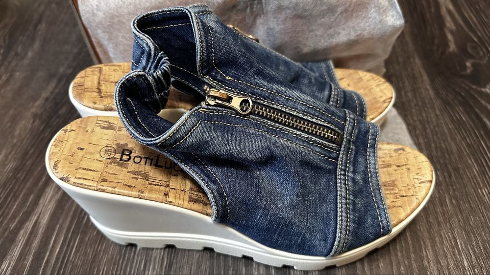 Дамски дънкови сандали