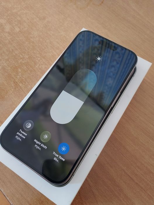 iPhone 15 Pro Natural Titanium - пълен комплект купуван от Бг