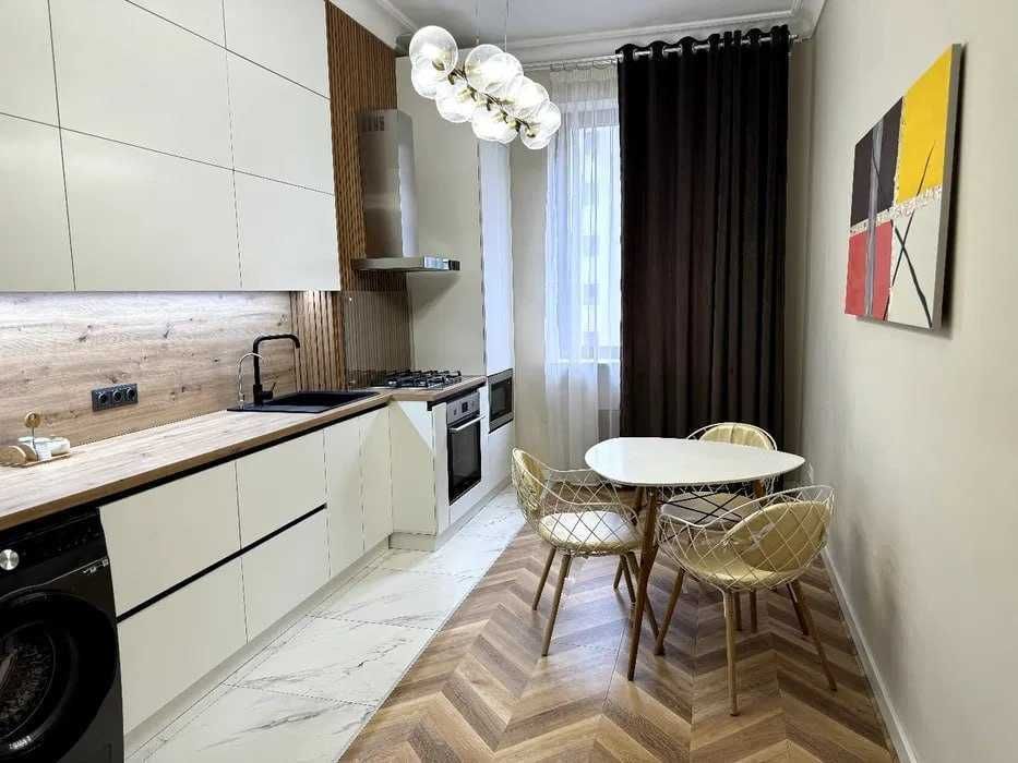 Сдается на м. Космонавтов 2/2/12