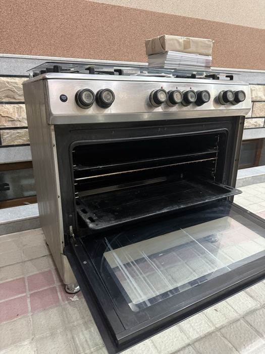 Газ плита  гефест + вытяжка